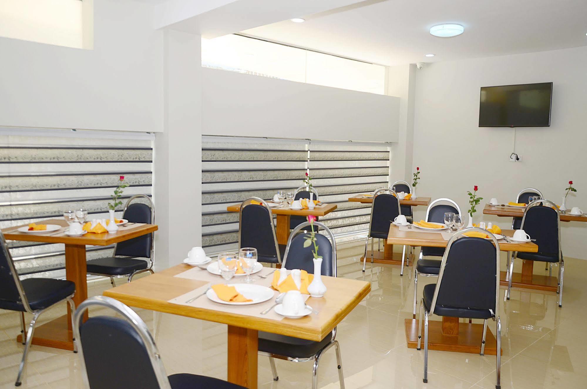 Hotel Yno Янгон Экстерьер фото